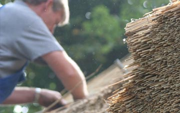 professional Three Mile Cross thatchers